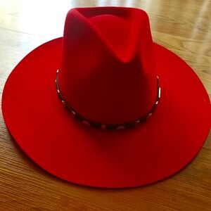 Vintage "Renegade" Western Cow Girl Hat  RED RED Size 7' XX Fur Blend, NWOT